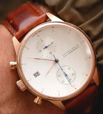 1815ローズゴールドのモデル